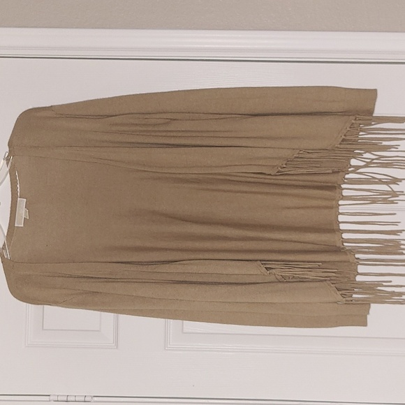 MICHAEL Michael Kors from Saks Fifth Avenue fringe  tan open sweater XL - Picture 1 of 5